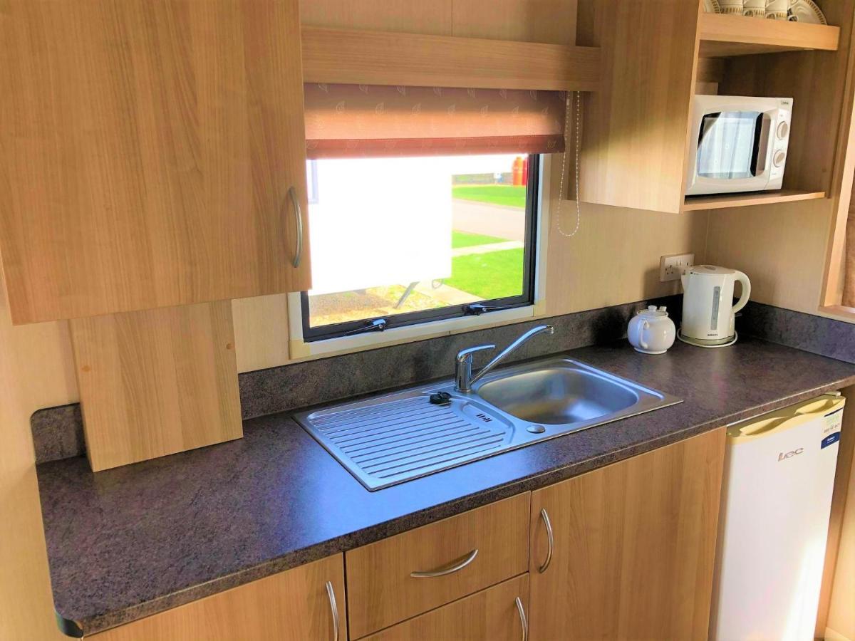 Elder Standard Holiday Home Ingoldmells Bagian luar foto