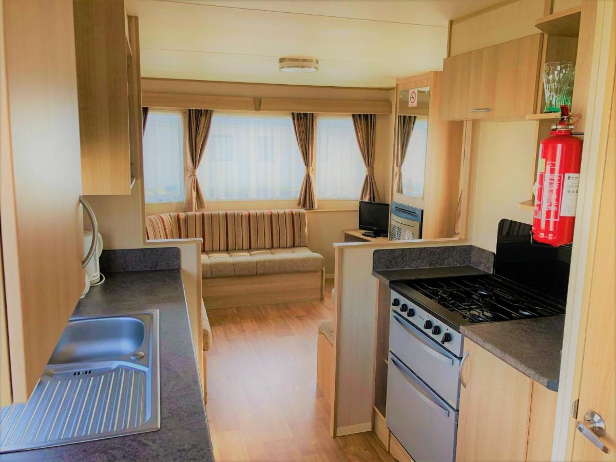 Elder Standard Holiday Home Ingoldmells Bagian luar foto